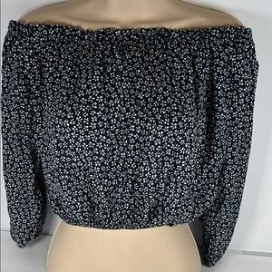 Brandy Melville one size crop blouse top elastic neckline and waist blue floral